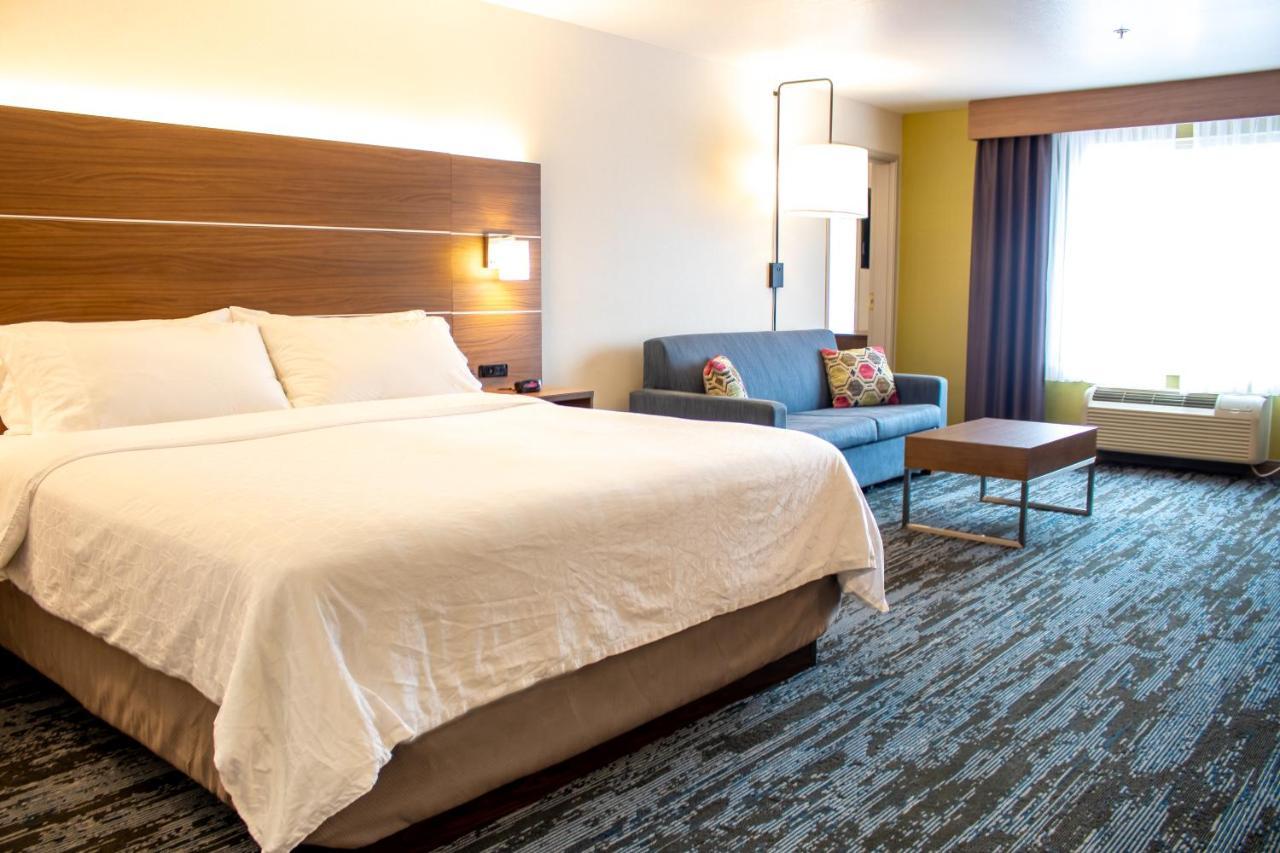 Holiday Inn Express & Suites Wausau By Ihg Weston Esterno foto