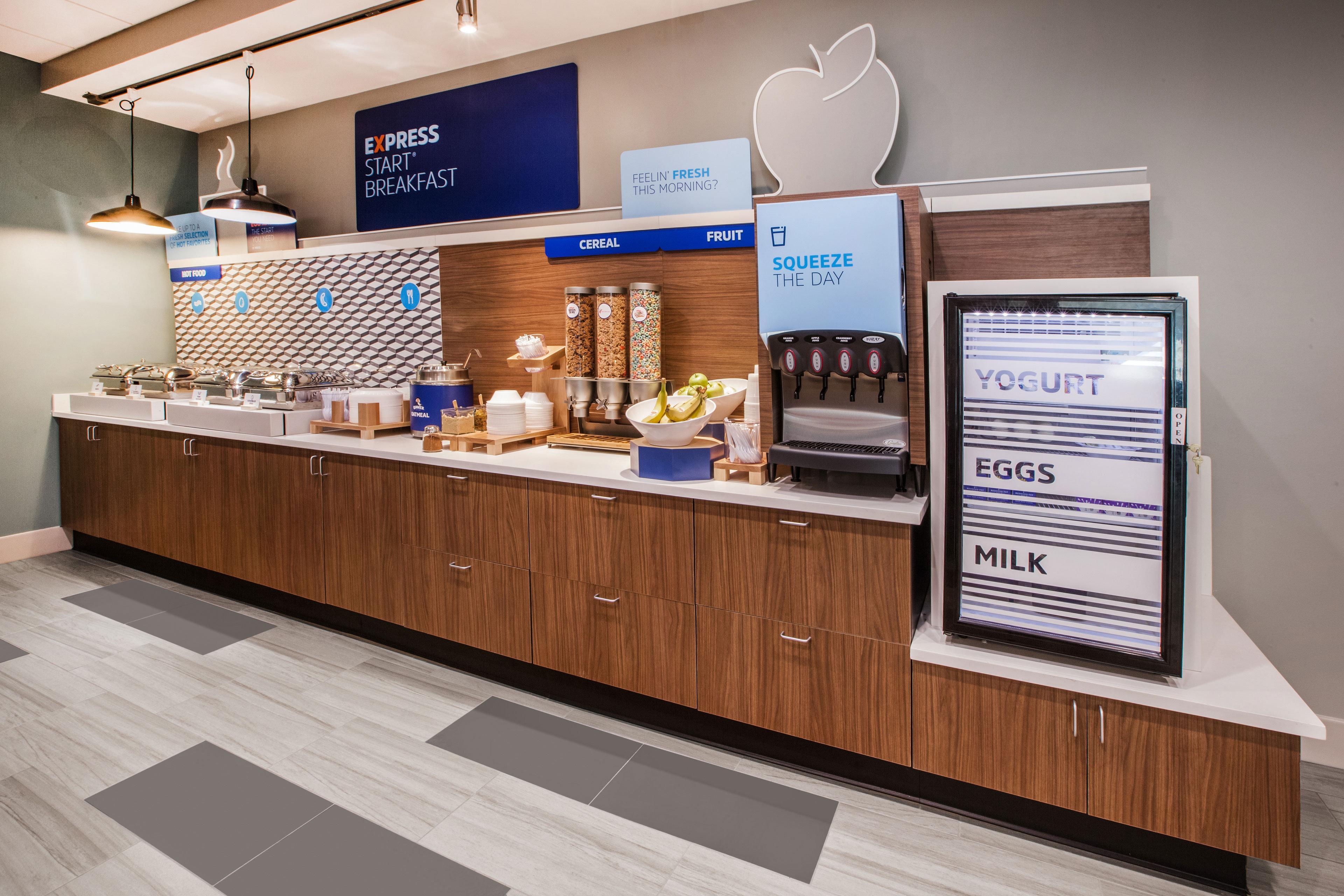 Holiday Inn Express & Suites Wausau By Ihg Weston Esterno foto