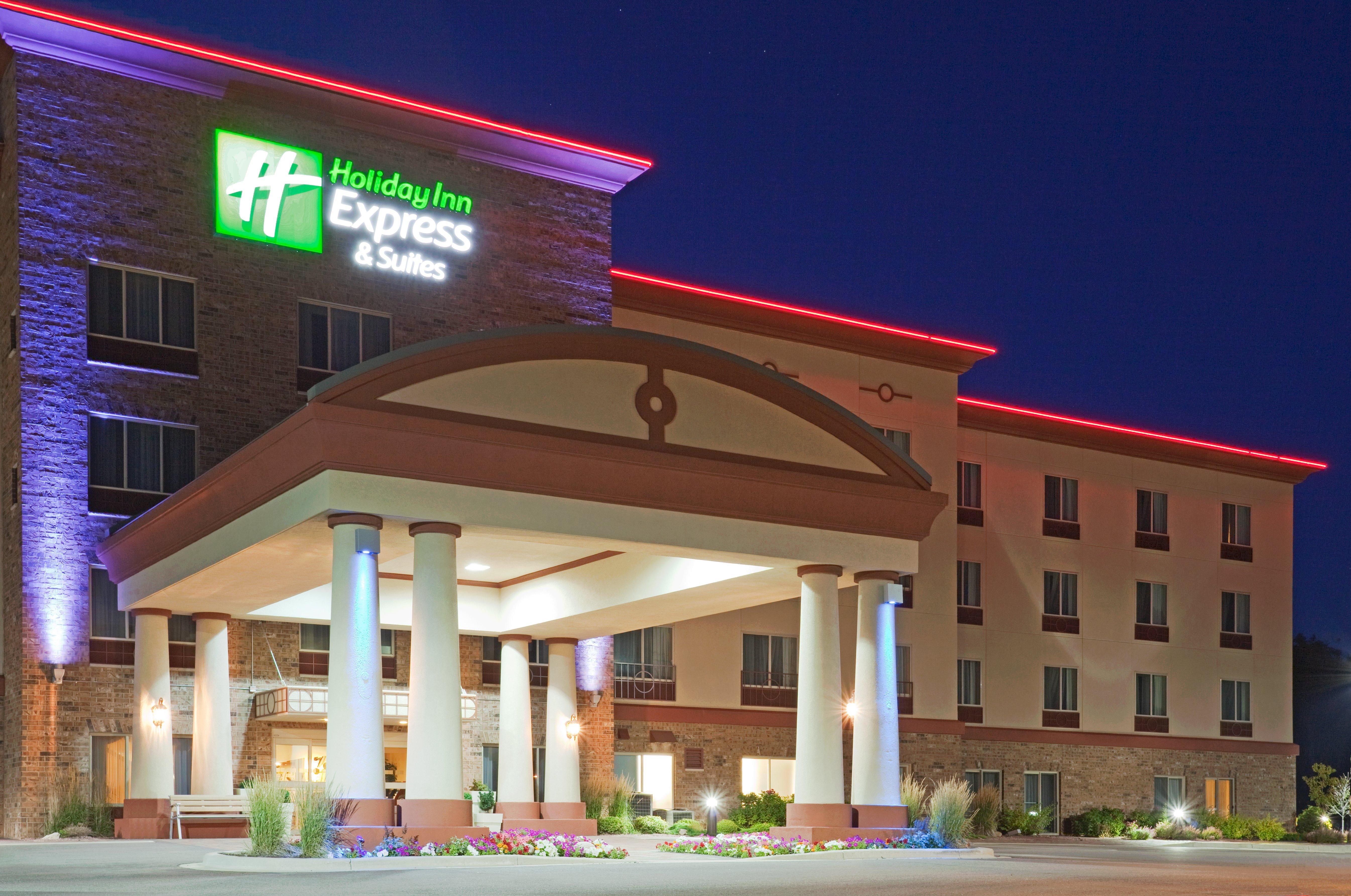 Holiday Inn Express & Suites Wausau By Ihg Weston Esterno foto