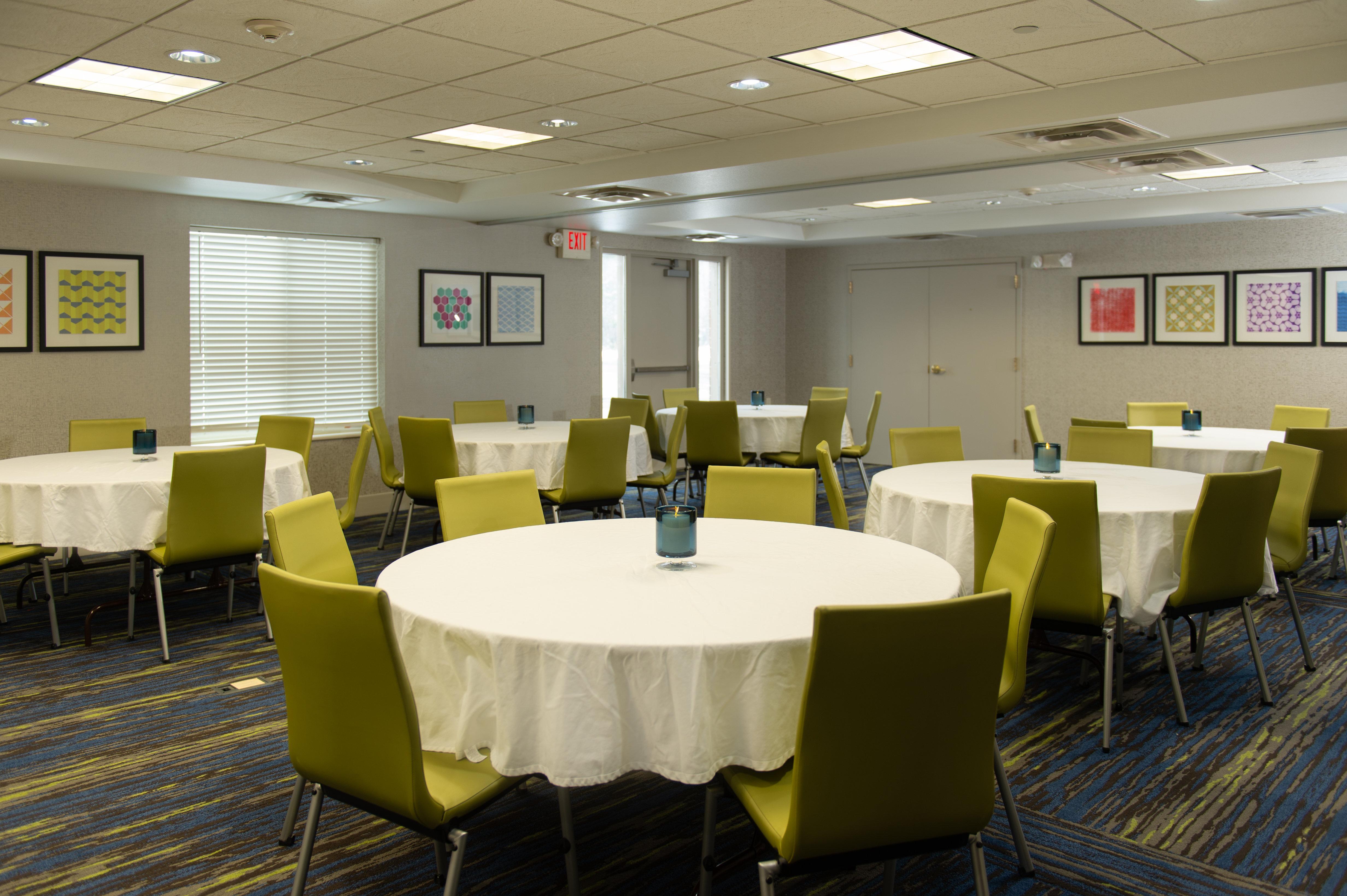 Holiday Inn Express & Suites Wausau By Ihg Weston Esterno foto