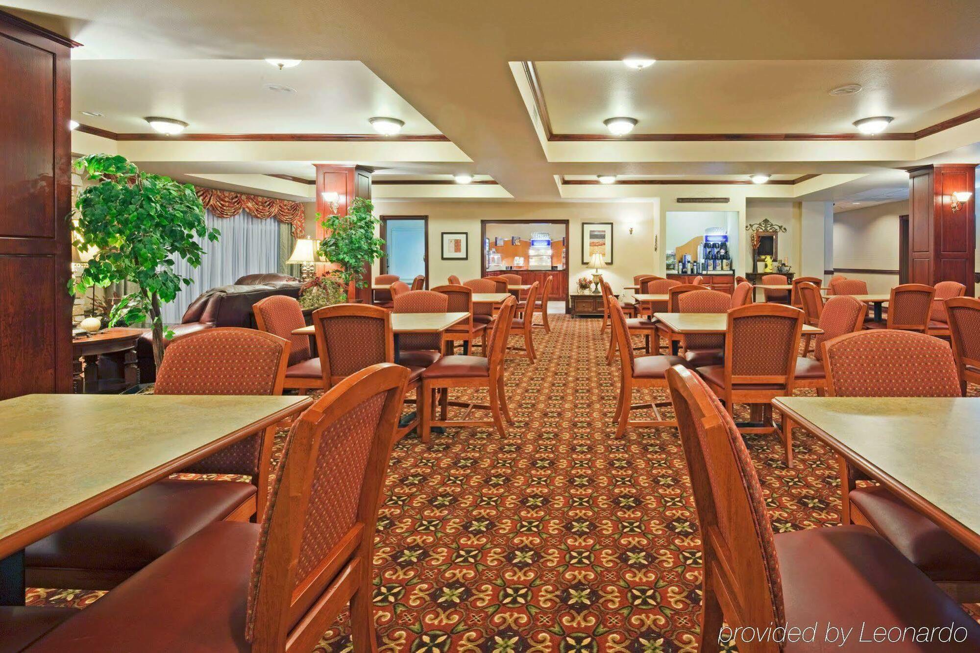 Holiday Inn Express & Suites Wausau By Ihg Weston Esterno foto