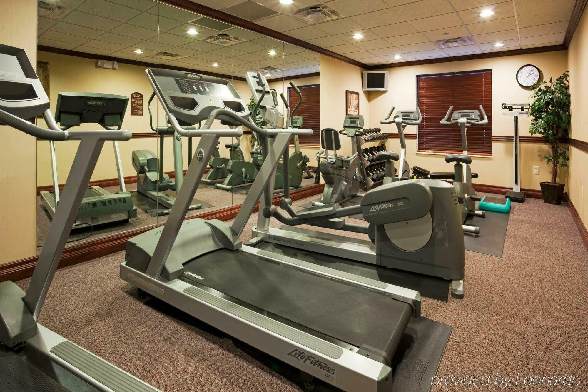 Holiday Inn Express & Suites Wausau By Ihg Weston Esterno foto